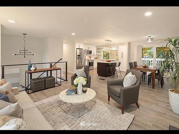 5th image of 8112 NE 121st St