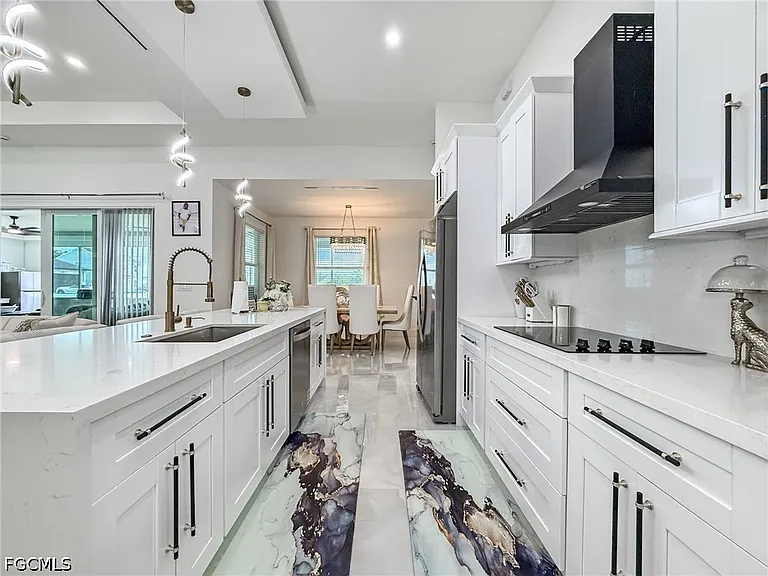 4704 Karen Ave S — Photo 12