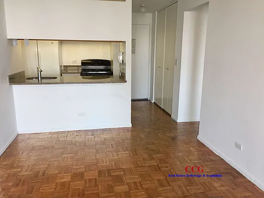 Rented by CCG Real Estate Brokerage | media 2