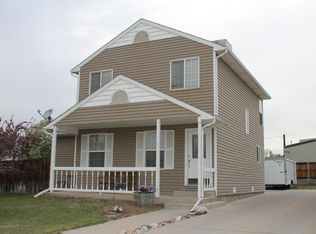 402 Columbine Ct, Rifle, CO 81650