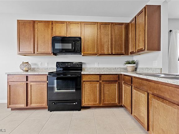 5th image of 2550 Ocasa Ct