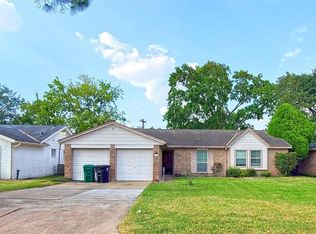 9634 Windswept Ln, Houston, TX 77063