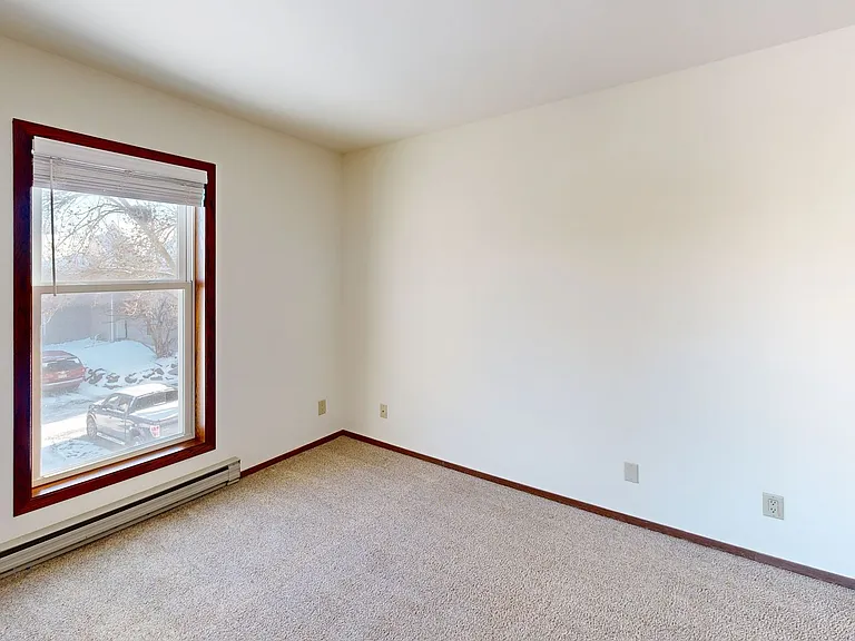 High Point Commons Apartments — Photo 17