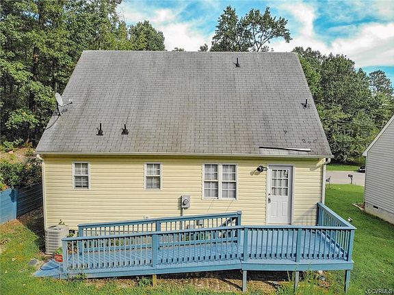 4th image of 2306 Dellrose Dr