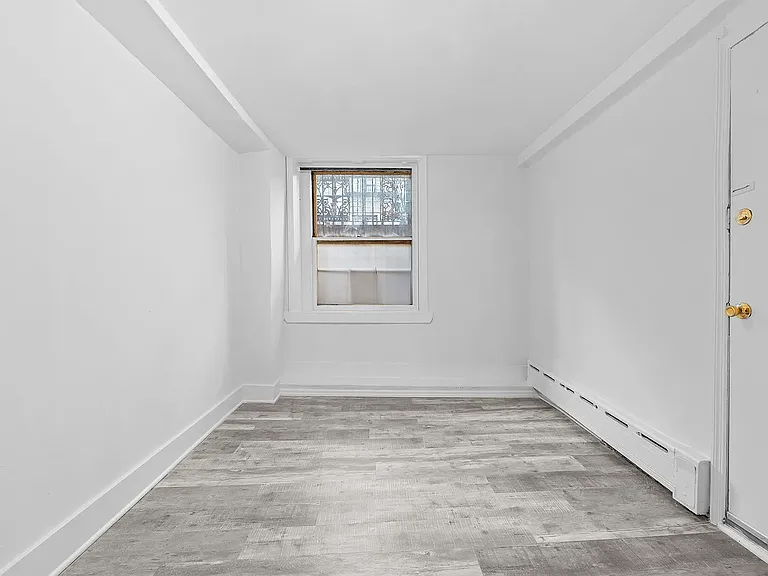 268 W 12th St #1RB — Photo 2