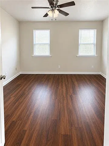 2 bed, 2.5 bath, 1300 sqft, $1,475 — Photo 4