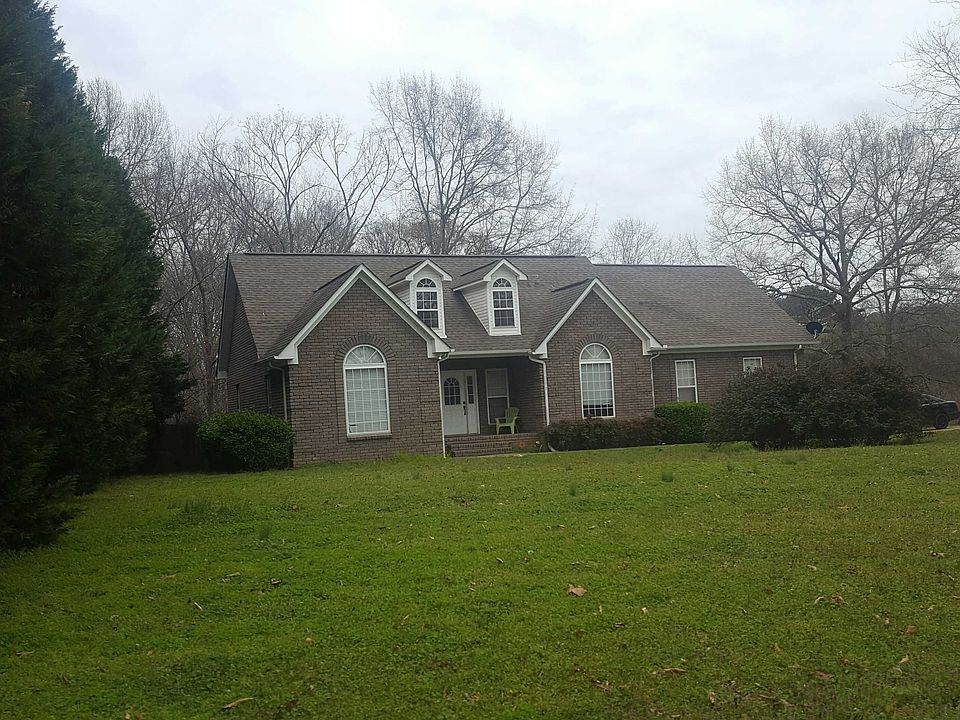 2nd image of 285 Horseshoe Cir
