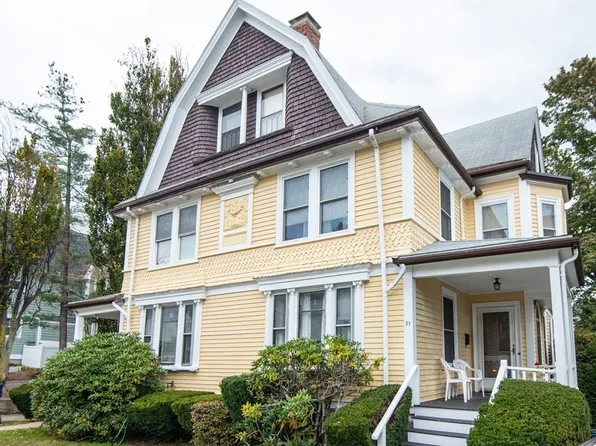 33-35 Hastings St, West Roxbury, MA 02132