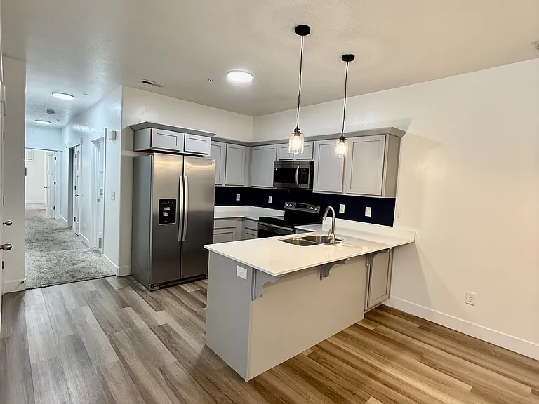 1809 W Terra Vista Ln #1-204-1 — Photo 2