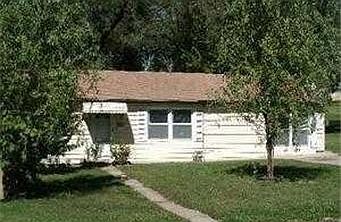 1st image of 4414 Wood Ave