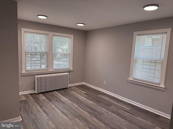 2nd image of 515 45th St NE