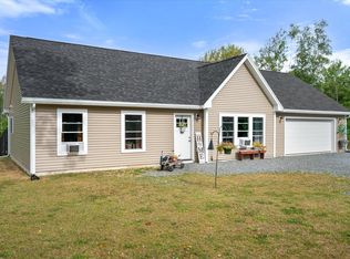 89 Union St, Orono, ME 04473