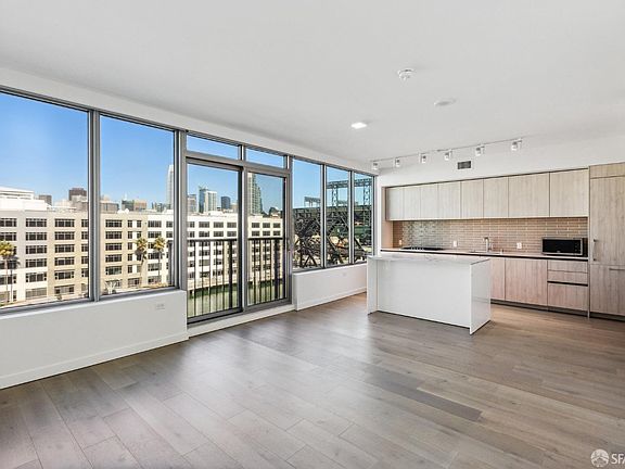 4th image of 1000 3rd St Unit 807