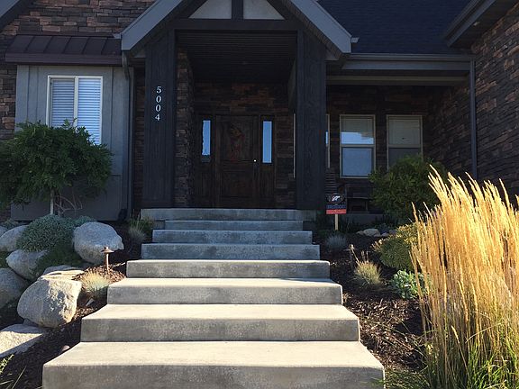 2nd image of 5004 N Larkwood Ln