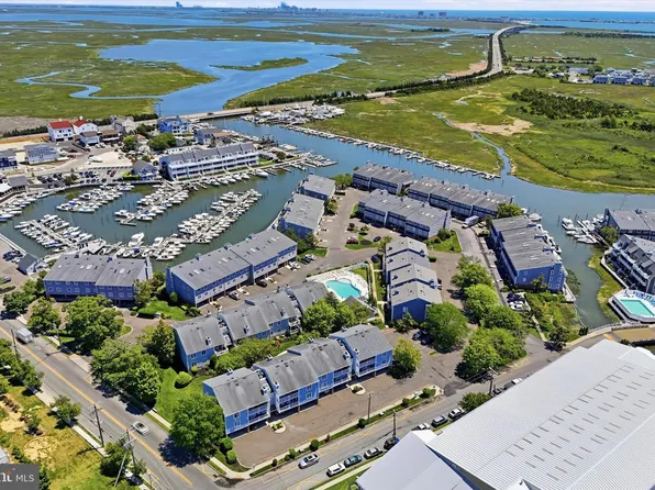 710 Harbour Cv, Somers Pt, NJ 08244