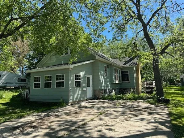 220 Minnesota St N, Ortonville, MN 56278