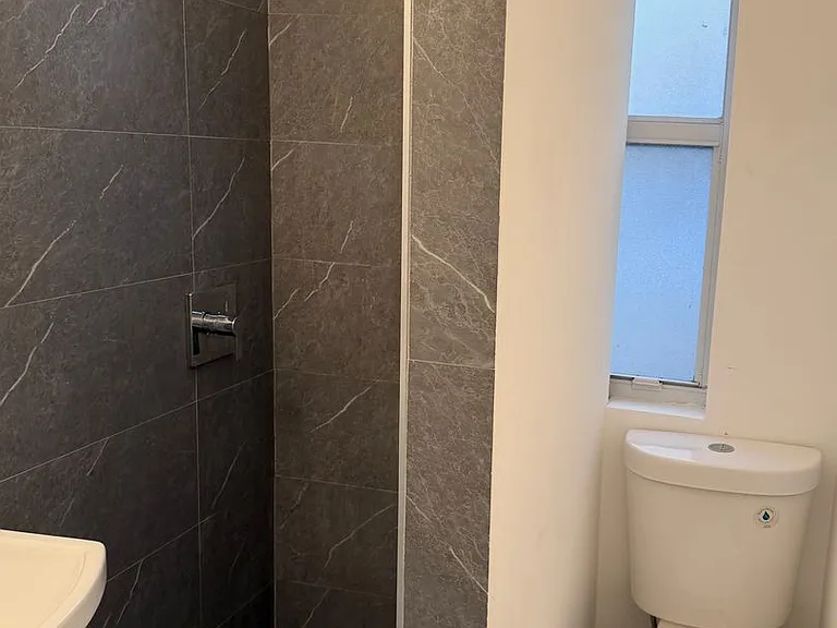 126 Mendoza Ave #2 — Photo 9