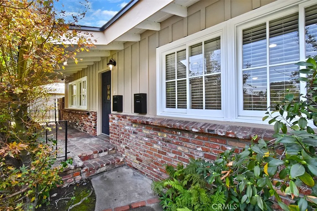 3 bed, 1552 sqft, $4,800 — Photo 2