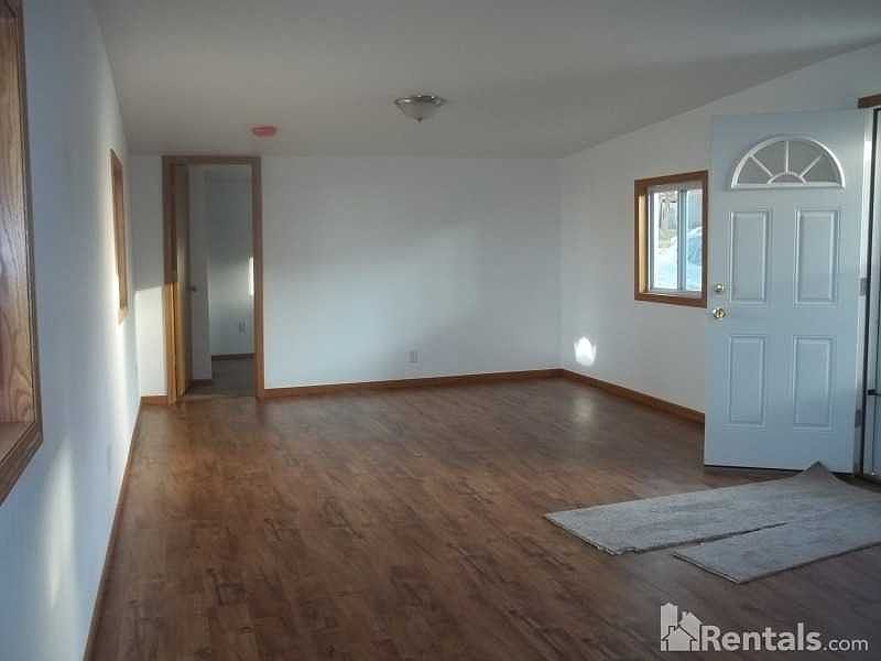 2nd image of 4502 Lark Dr