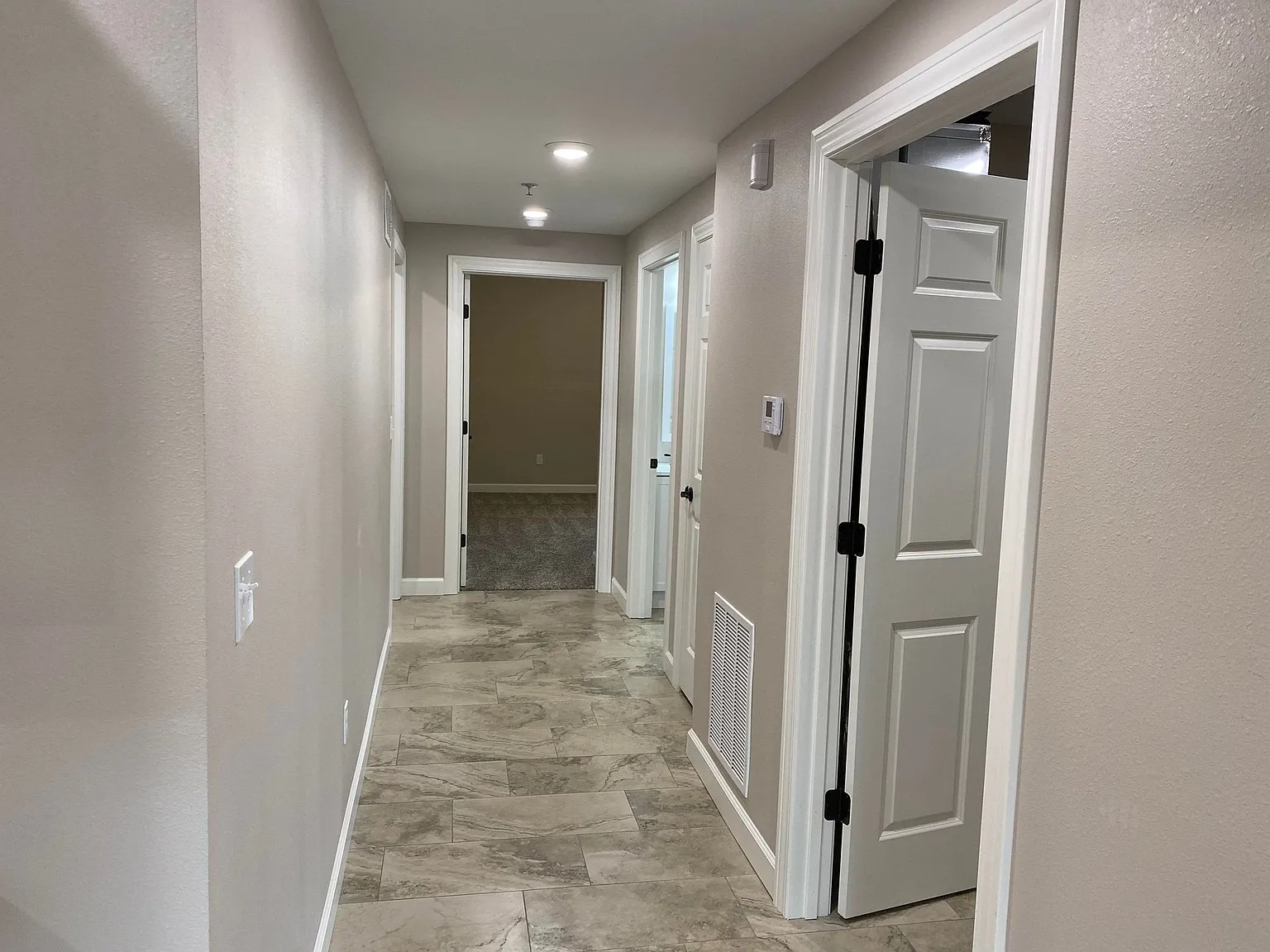 2 bed, $1,325 — Photo 3