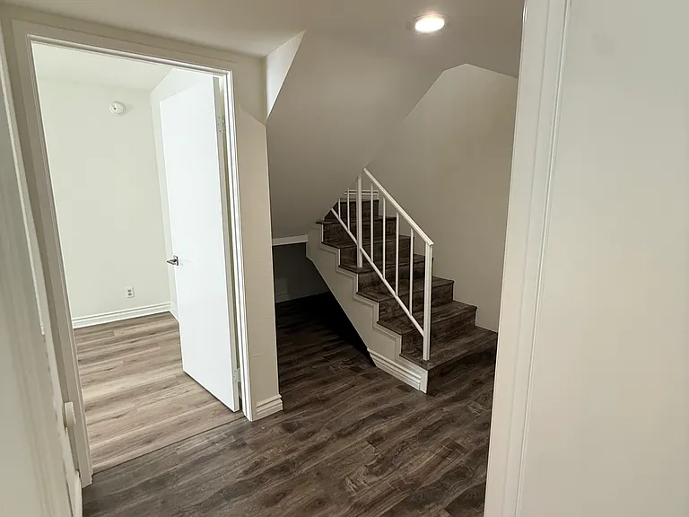 1751 S Bentley Ave #7 — Photo 15