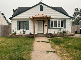 2032 La Crosse Ave, Saint Paul, MN 55119