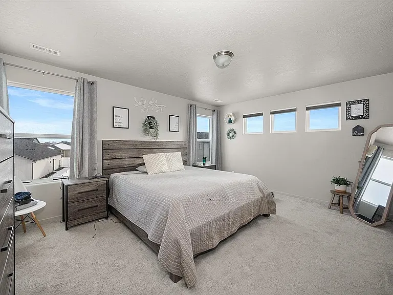 203 S Horton St — Photo 26