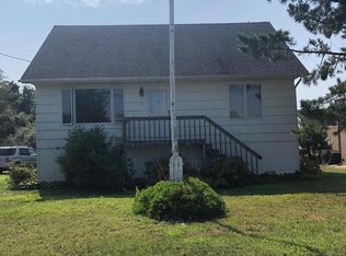 6 Auburn Rd, Long Beach, NJ 08008