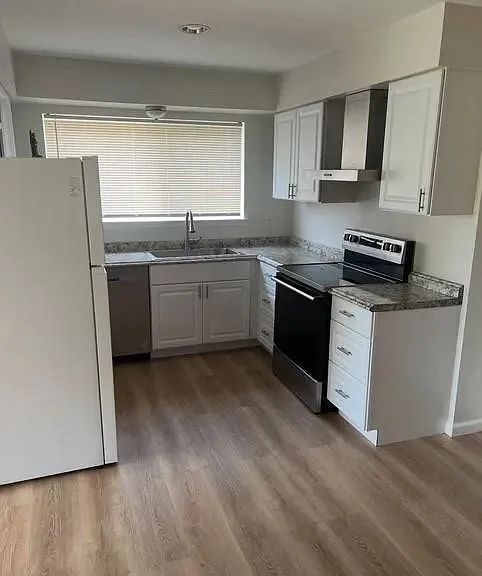 29920 Marshall St — Photo 5
