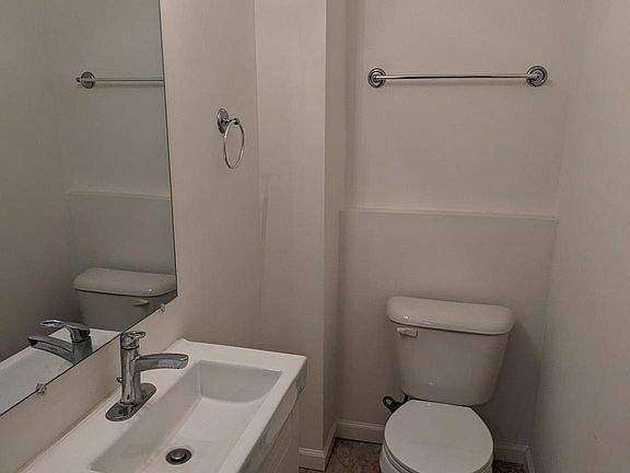 4th image of 3666 Russell Blvd Floor 1