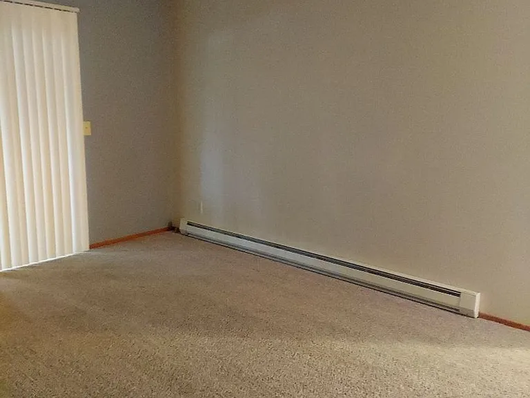 1701 E Reserve St — Photo 4