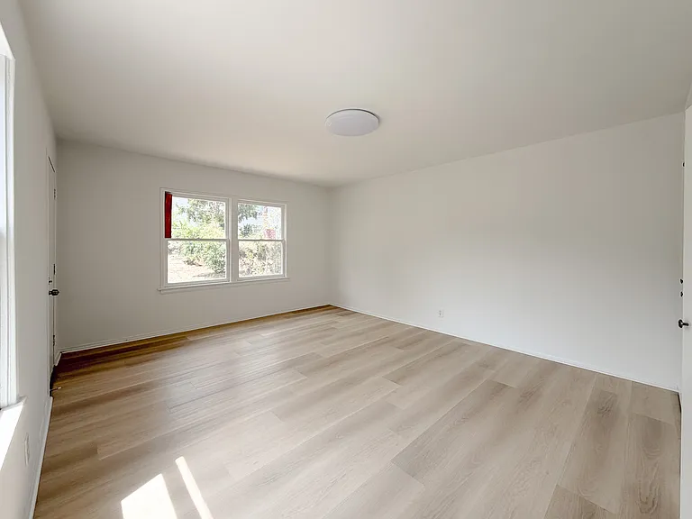 317 W Central Ave — Photo 7
