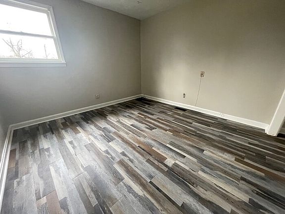 3rd image of 1508 Beech St #B