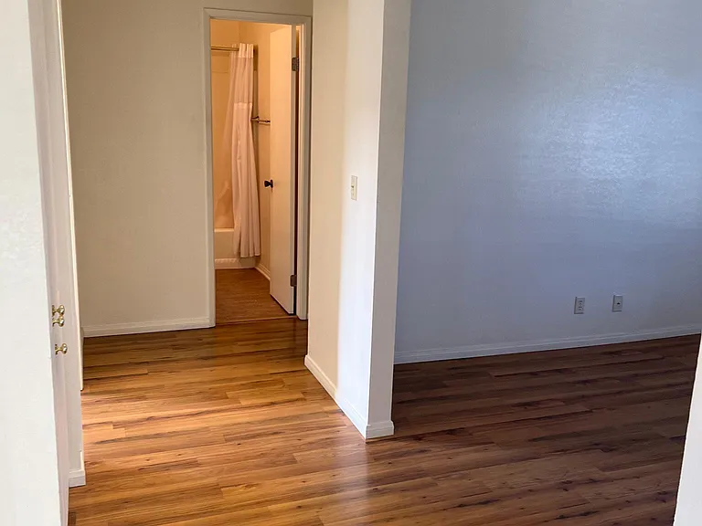 650 W Gonzales Rd #6 — Photo 2