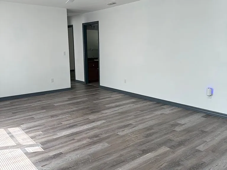 14040 SW 33rd Court Rd — Photo 3