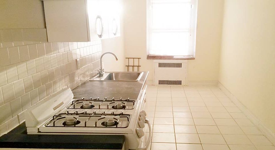 2nd image of 210 Caton Ave APT 4B