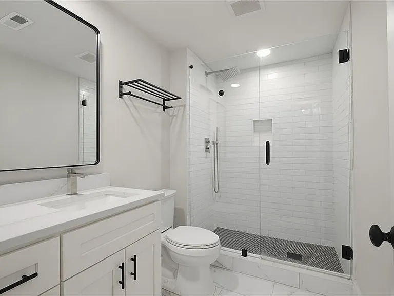 1452 Woodland Hills Dr NE — Photo 44