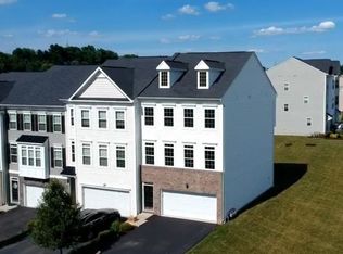 31 Truman Cir, Mc Kees Rocks, PA 15136