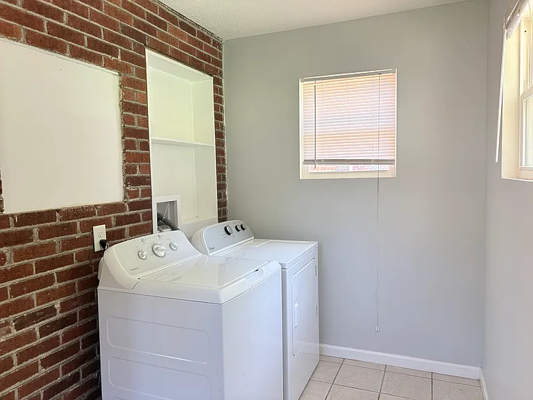 519 Franklin St — Photo 10