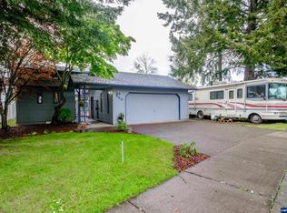 950 S 9th St, Lebanon, OR 97355
