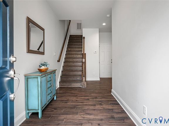 3rd image of 15212 Dunton Ave