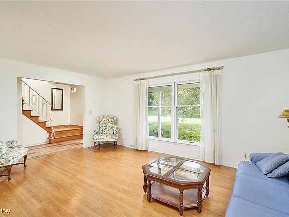 5th image of 3372 Brent Ln