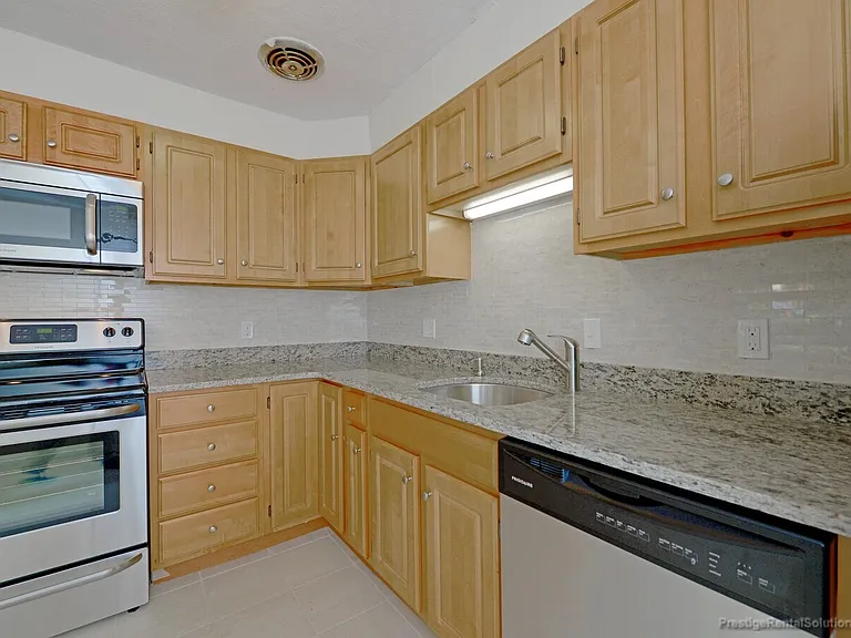 110 Babcock St #38 — Photo 12