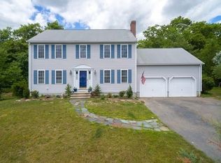 18 Wisteria Dr, Plainville, MA 02762
