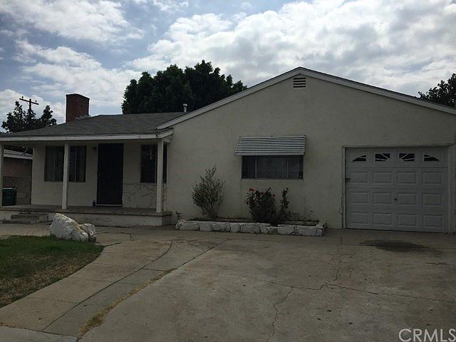 1st image of 4939 La Sena Ave