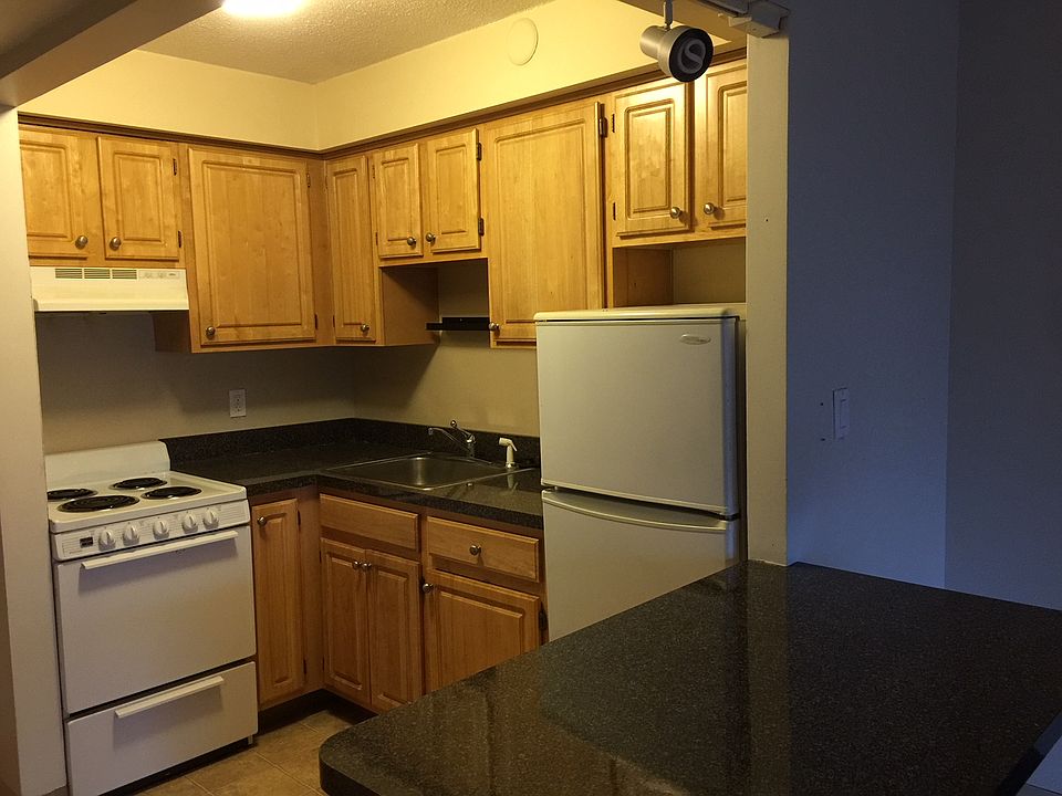 1st image of 1025 Hancock St Unit 1K