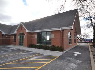 165 S Randall Rd, Elgin, IL 60123