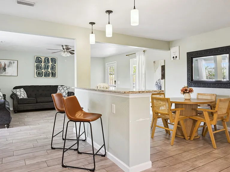 1709 Lee Jackson Hwy N — Photo 8