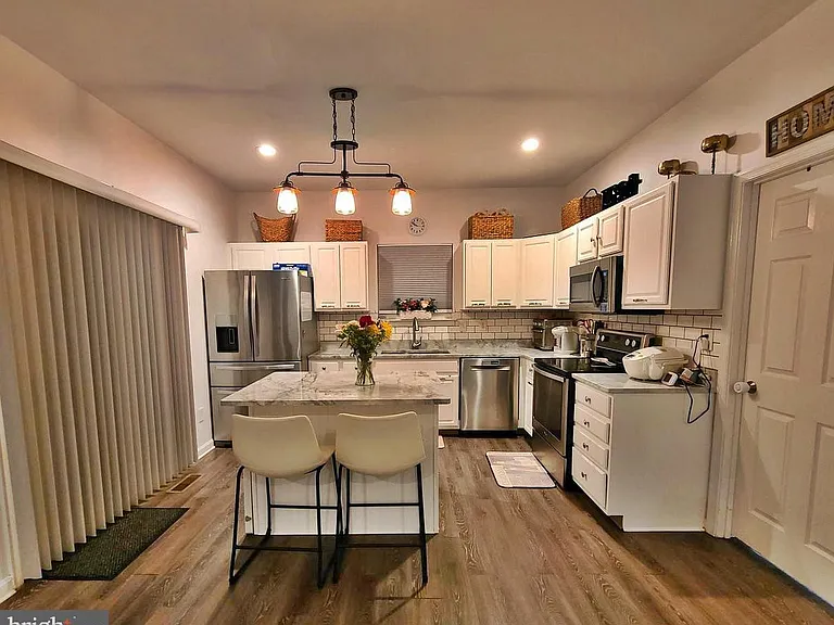 133 Myrtle Ave — Photo 8