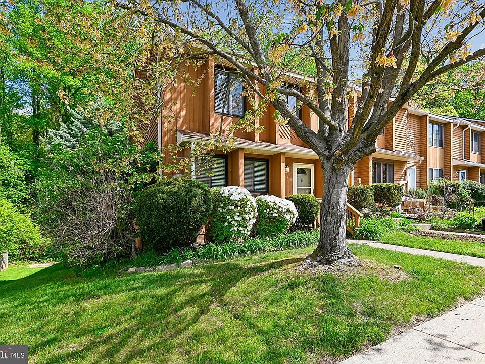 1st image of 434 Peach Ct